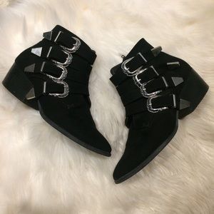 FOREVER 21 BOHO CHELSEA BOOTS